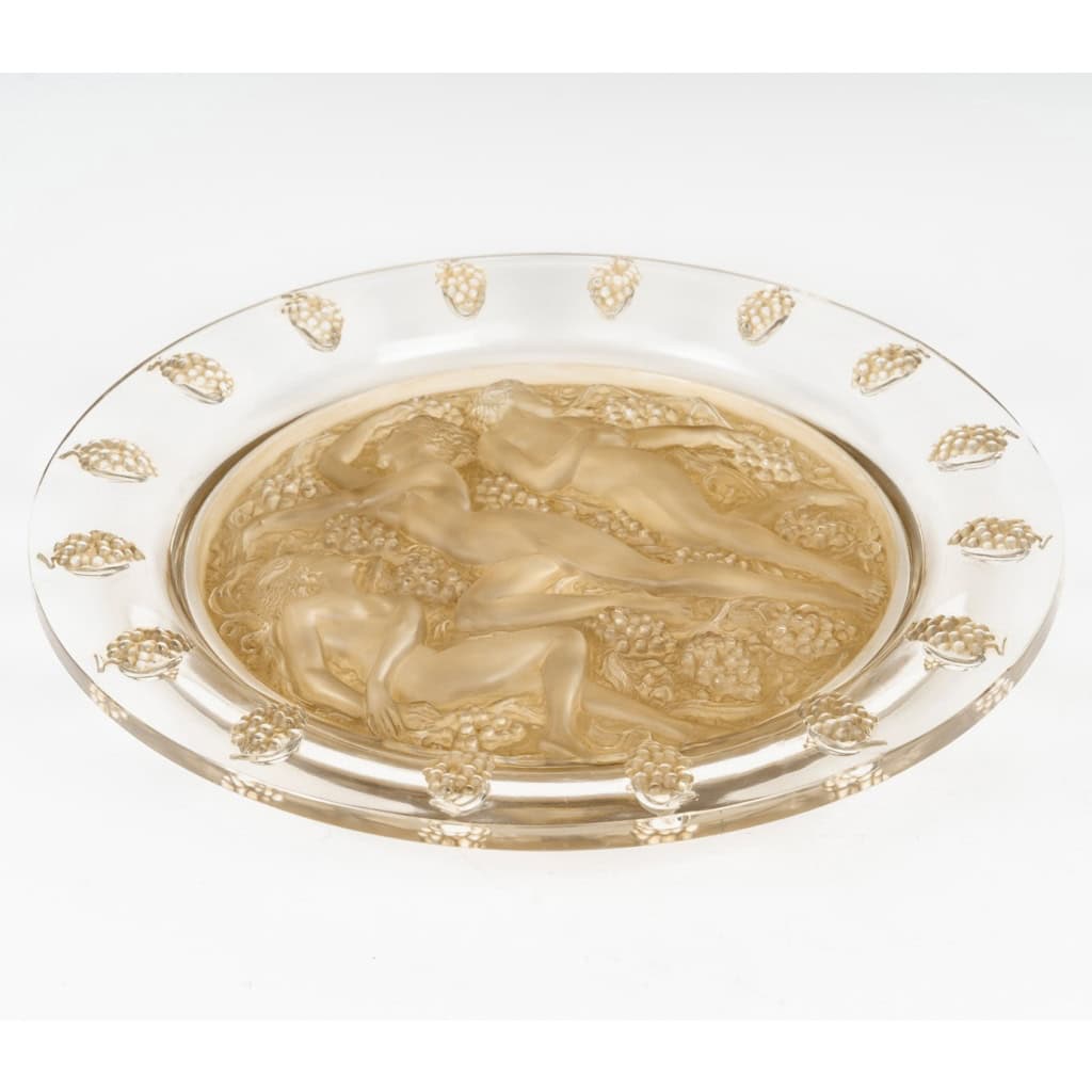 1943 René Lalique – Plat Côte d’Or Verre Blanc Patiné Sépia 4