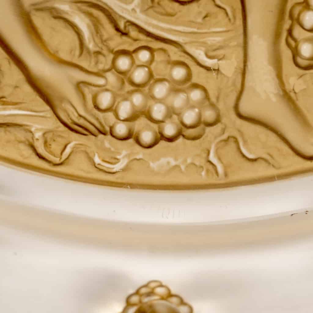 1943 René Lalique – Plat Côte d’Or Verre Blanc Patiné Sépia 9