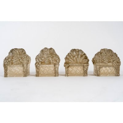 1939 René Lalique – Surtouts Décoratifs Corbeille Quatre Saisons Verre Blanc Patiné Sépia