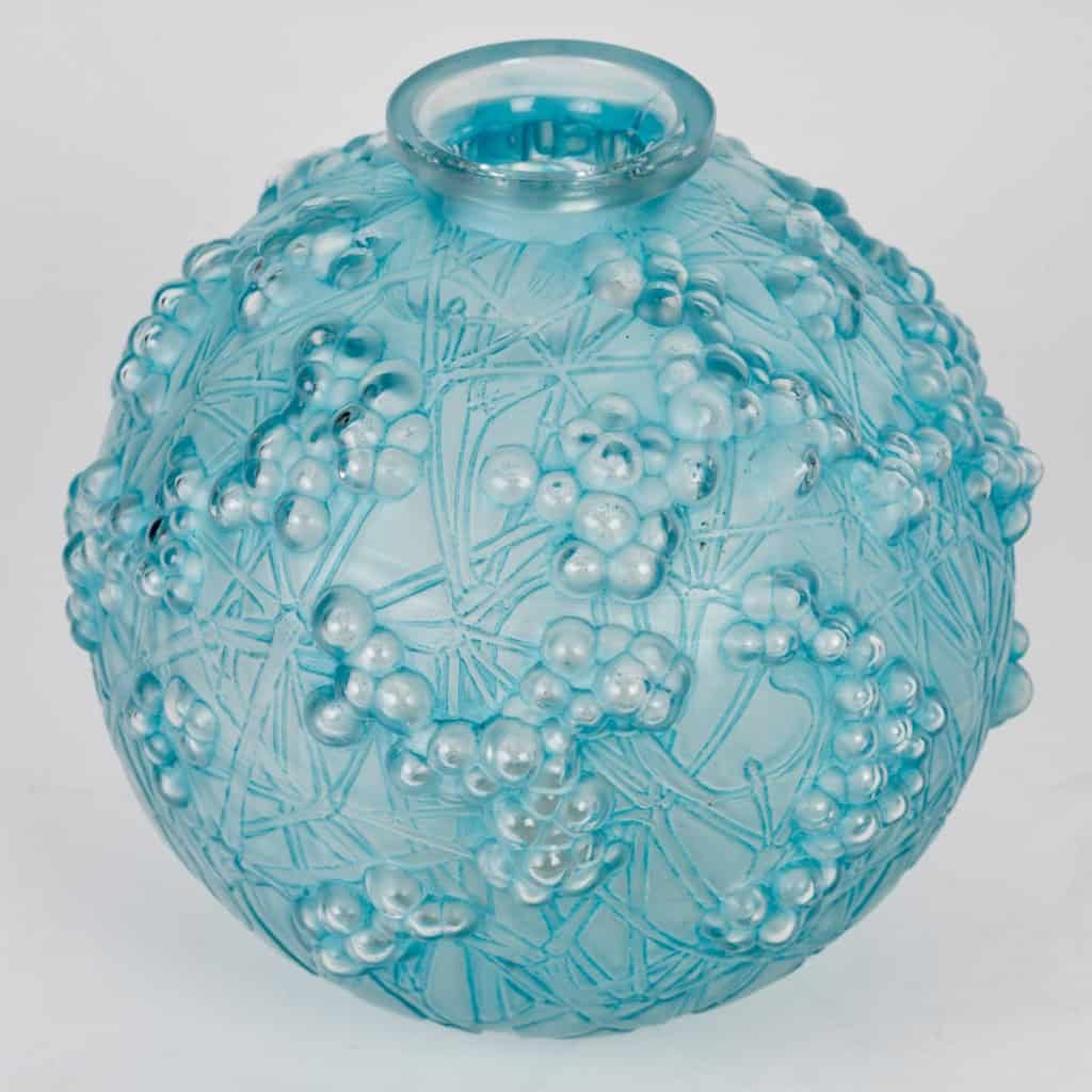 1924 René Lalique – Vase Druide Verre Blanc Patiné Bleu 5