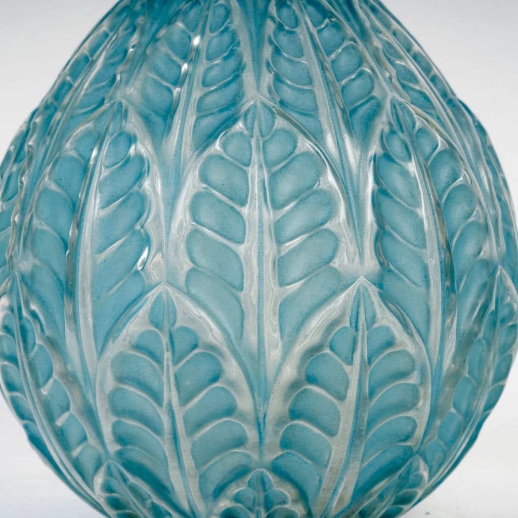 1924 René Lalique – Vase Malesherbes Verre Blanc Patiné Bleu 6