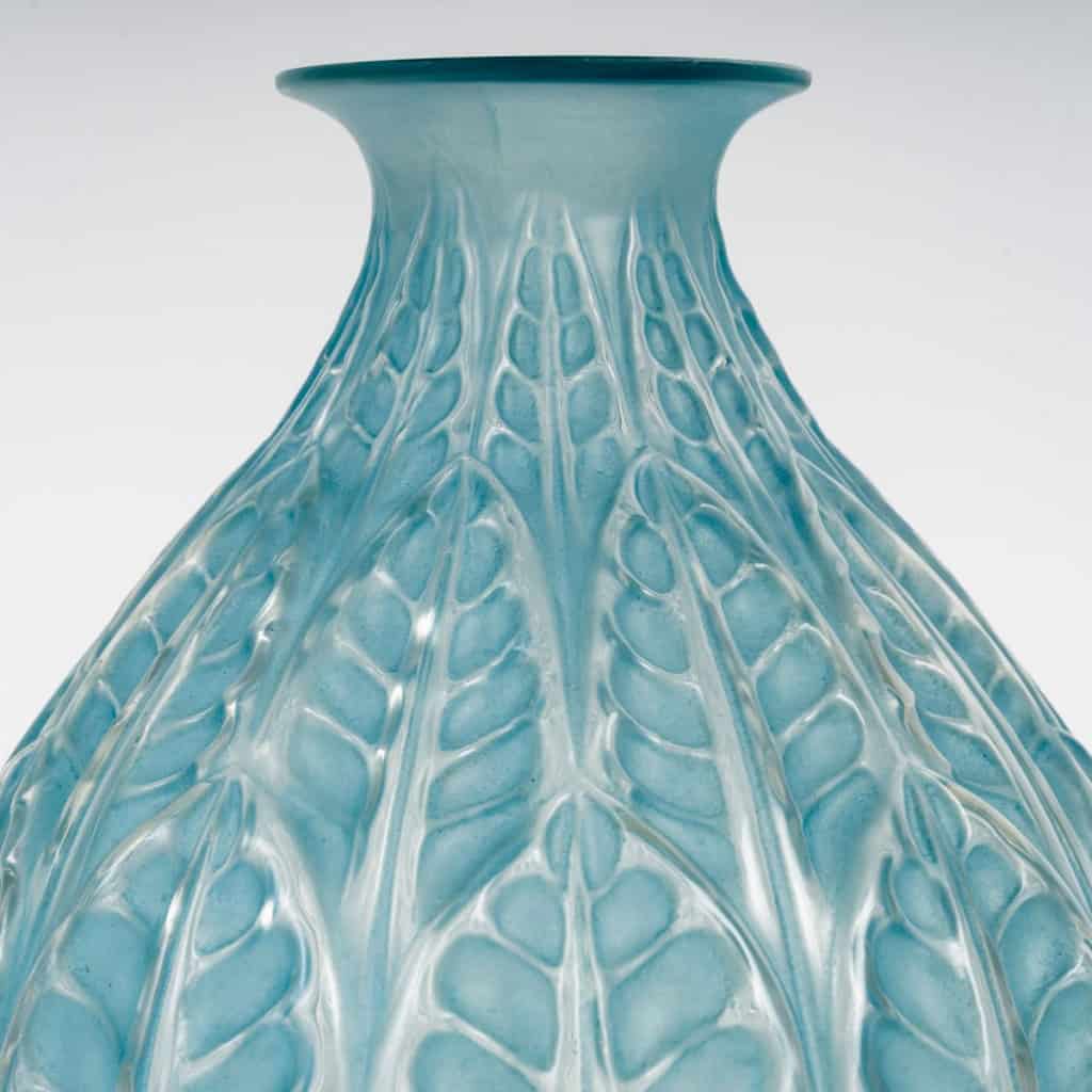 1924 René Lalique – Vase Malesherbes Verre Blanc Patiné Bleu 5