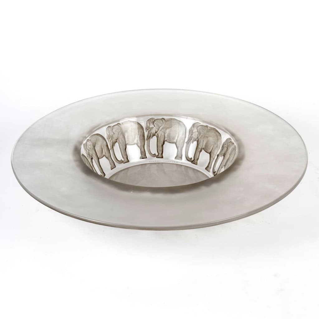 1930 René Lalique – Coupe Eléphants Verre Blanc Patiné Gris 4