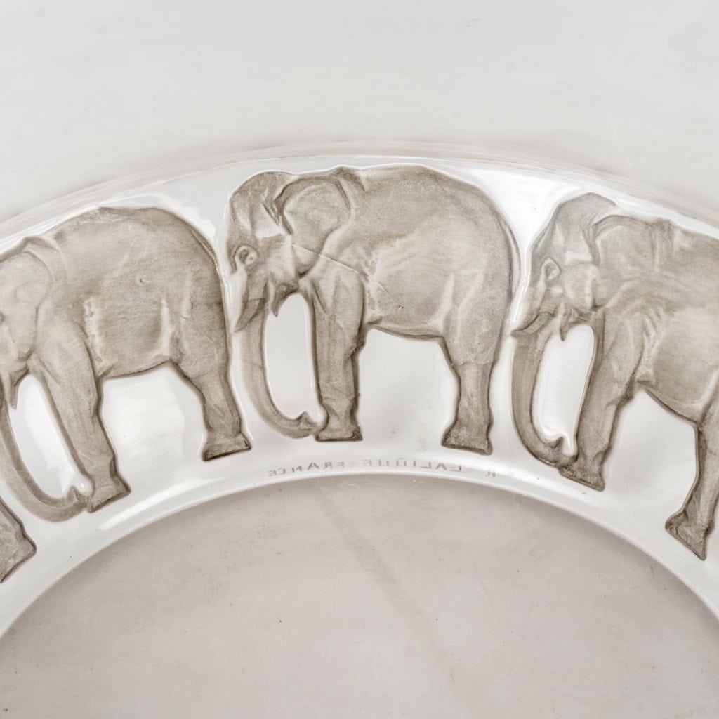 1930 René Lalique – Coupe Eléphants Verre Blanc Patiné Gris 5
