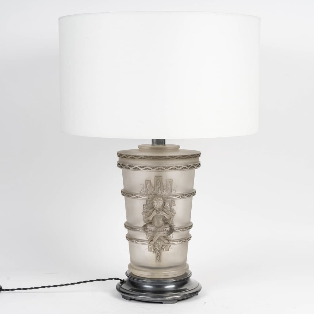 1950 Marc Lalique – Lampe Pan Faune Cristal Patiné Gris 4
