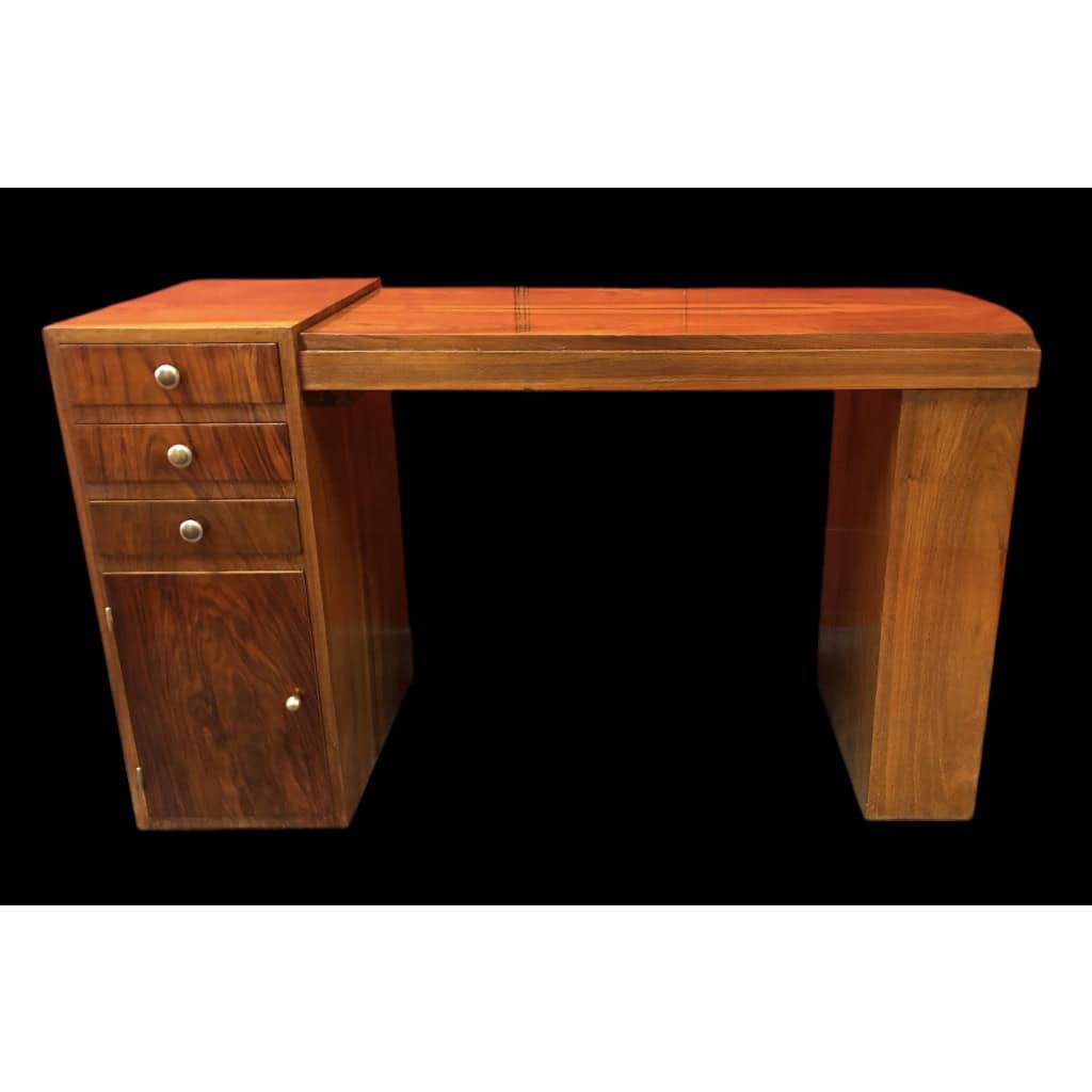 Bureau en noyer et placage de noyer de forme rectangulaire des années 1930 4