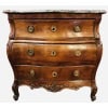 Commode 18è de port en bois naturel ouvrant à trois tiroirs reposant sur des pieds galbés Dessus de marbre 16