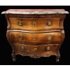 Commode 18è de port en bois naturel ouvrant à trois tiroirs reposant sur des pieds galbés Dessus de marbre 27