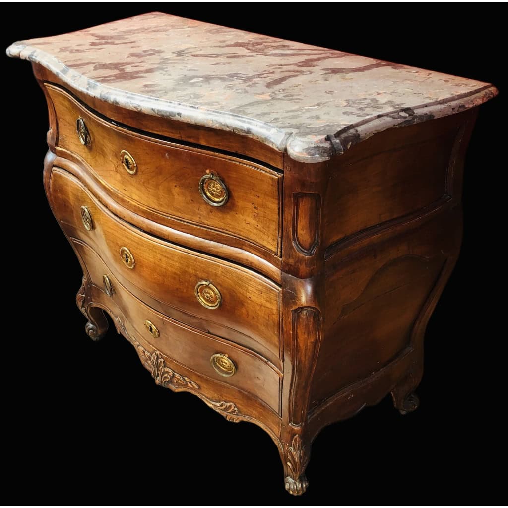 Commode 18è de port en bois naturel ouvrant à trois tiroirs reposant sur des pieds galbés Dessus de marbre 8