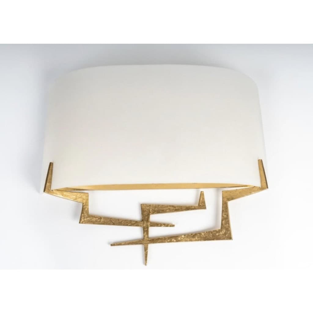 1970 Paire d’appliques murales en fer forgé martelé et opaline par Maison Roche 8
