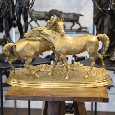 Sculpture – Group Of Arabian Horses , Pierre-Jules Mêne (1810-1879) ​​​​​​​- Bronze