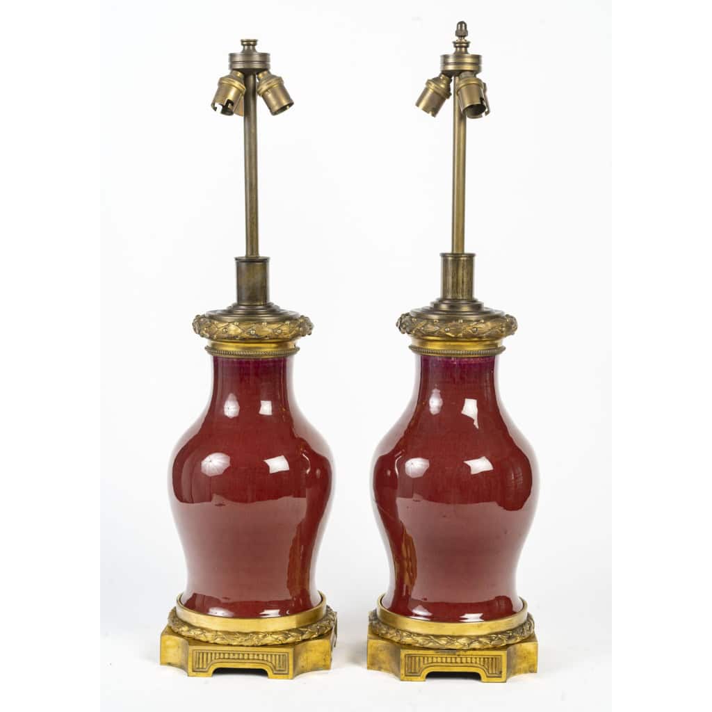 Paire De Lampes En Porcelaine De Chine , XIXème Siècle 3