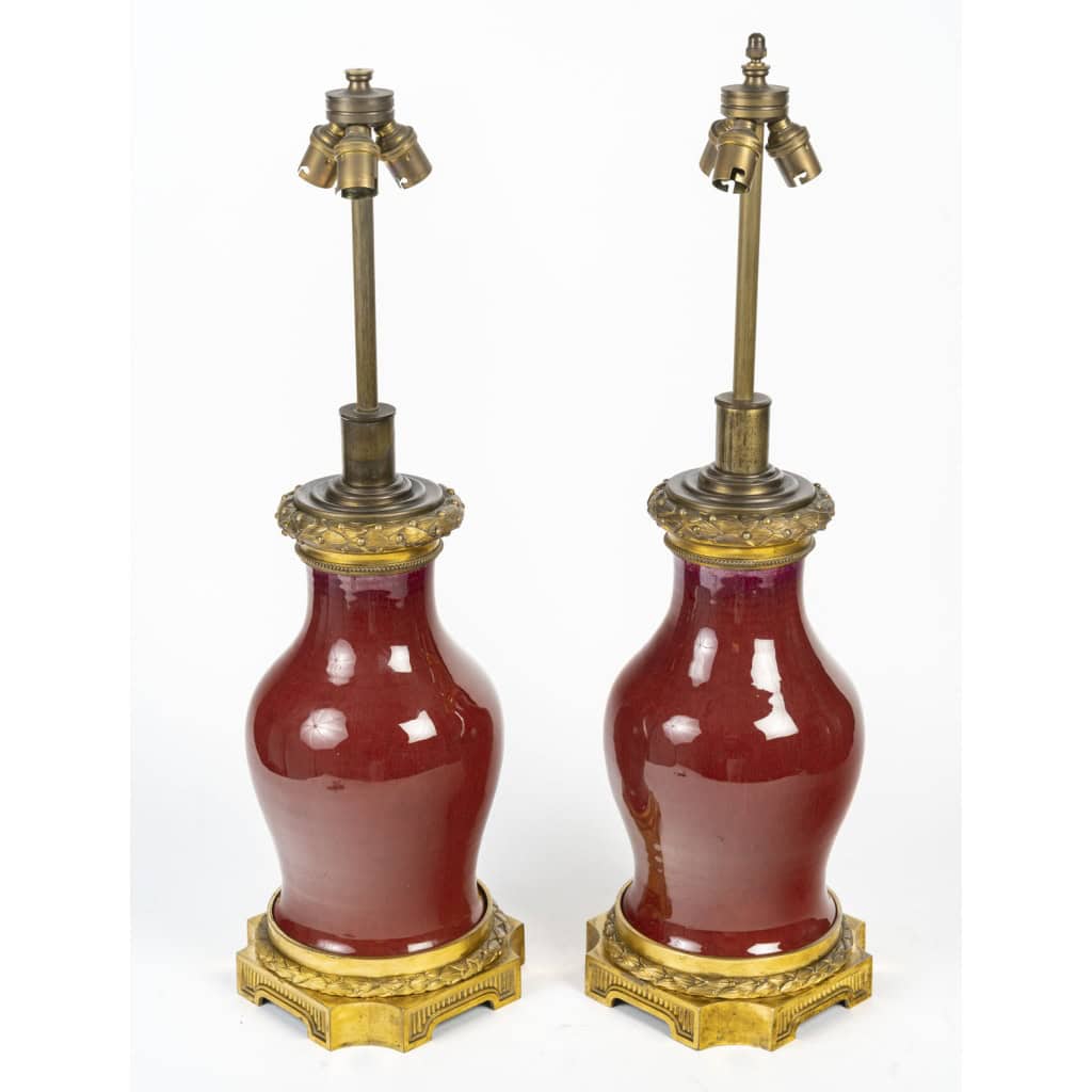 Paire De Lampes En Porcelaine De Chine , XIXème Siècle 6