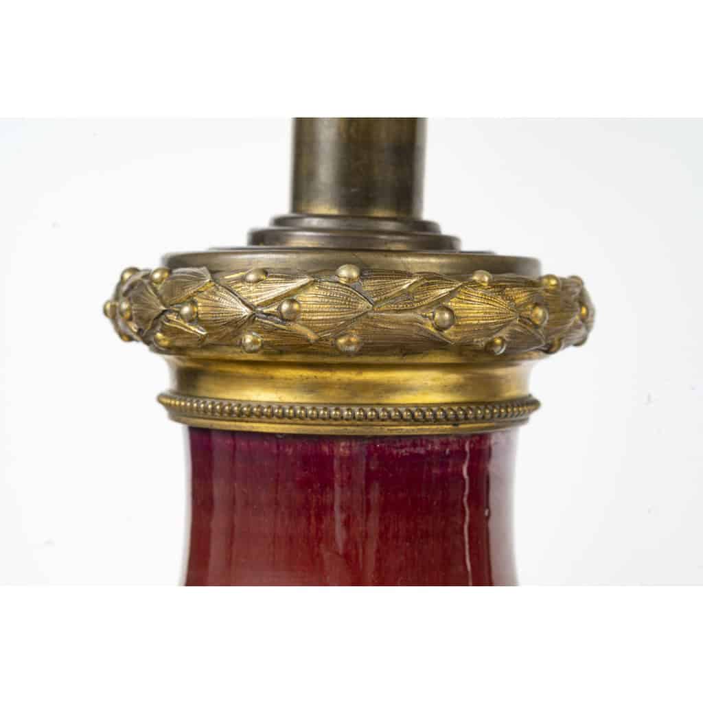 Paire De Lampes En Porcelaine De Chine , XIXème Siècle 5
