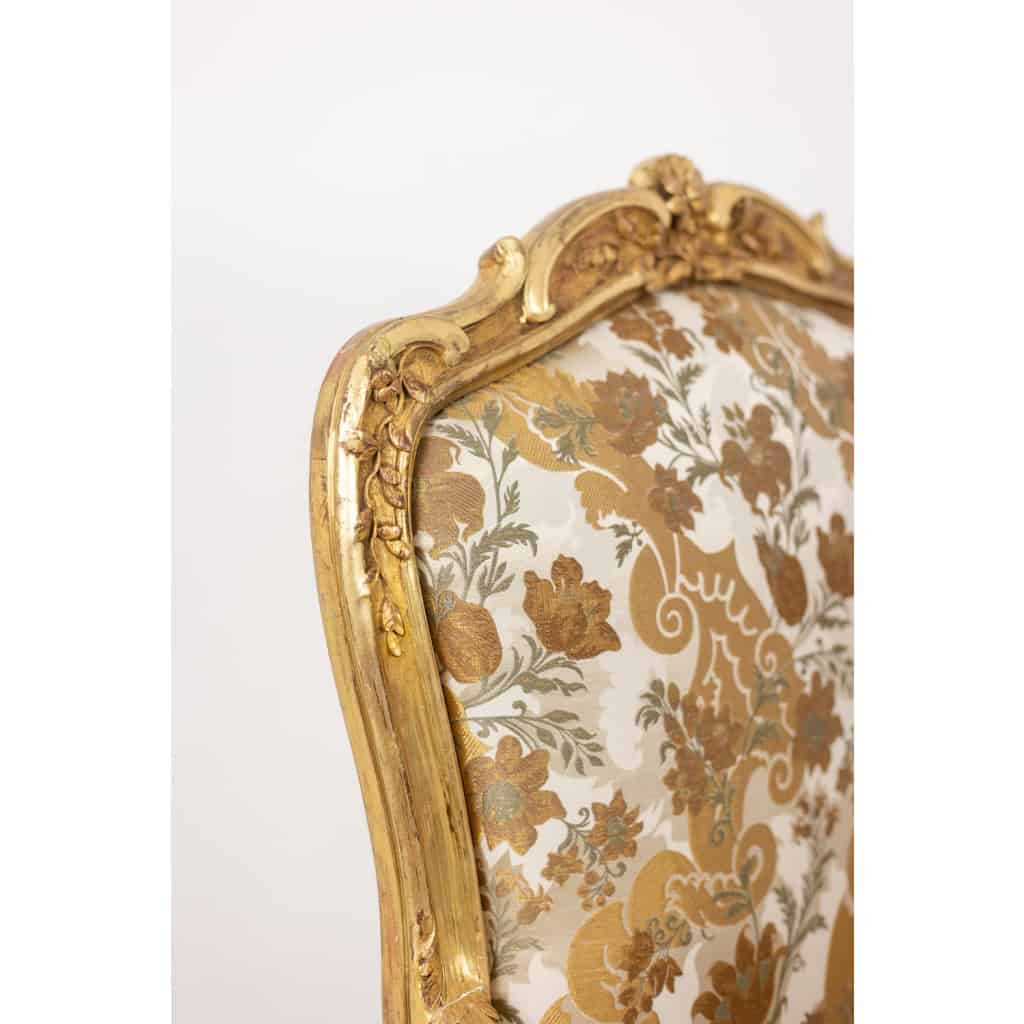 Fauteuil de style Louis XV, avec son dossier à la reine. Époque 1900-1950. LS5602435?M 12