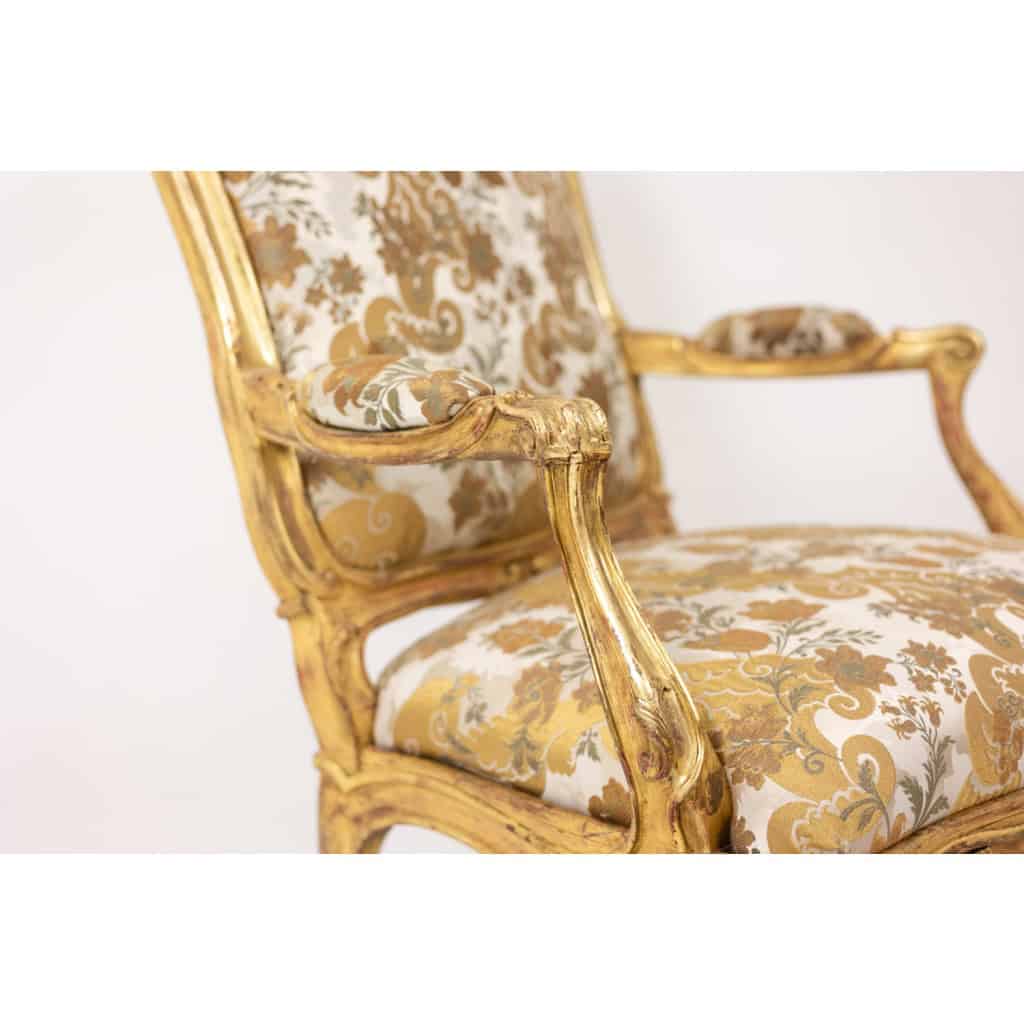 Fauteuil de style Louis XV, avec son dossier à la reine. Époque 1900-1950. LS5602435?M 13