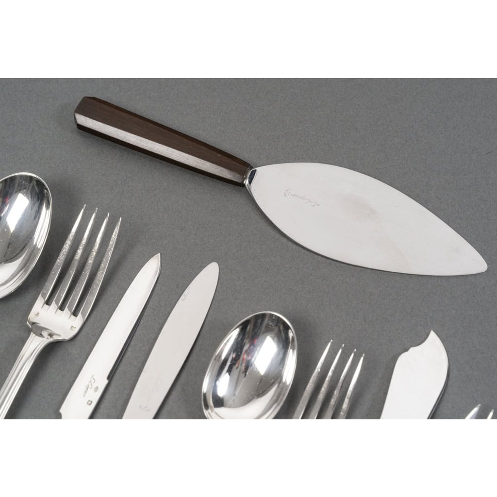 FOUQUET LAPAR – Ménagère de couverts 147 Pièces argent massif Art Déco vers 1930 10