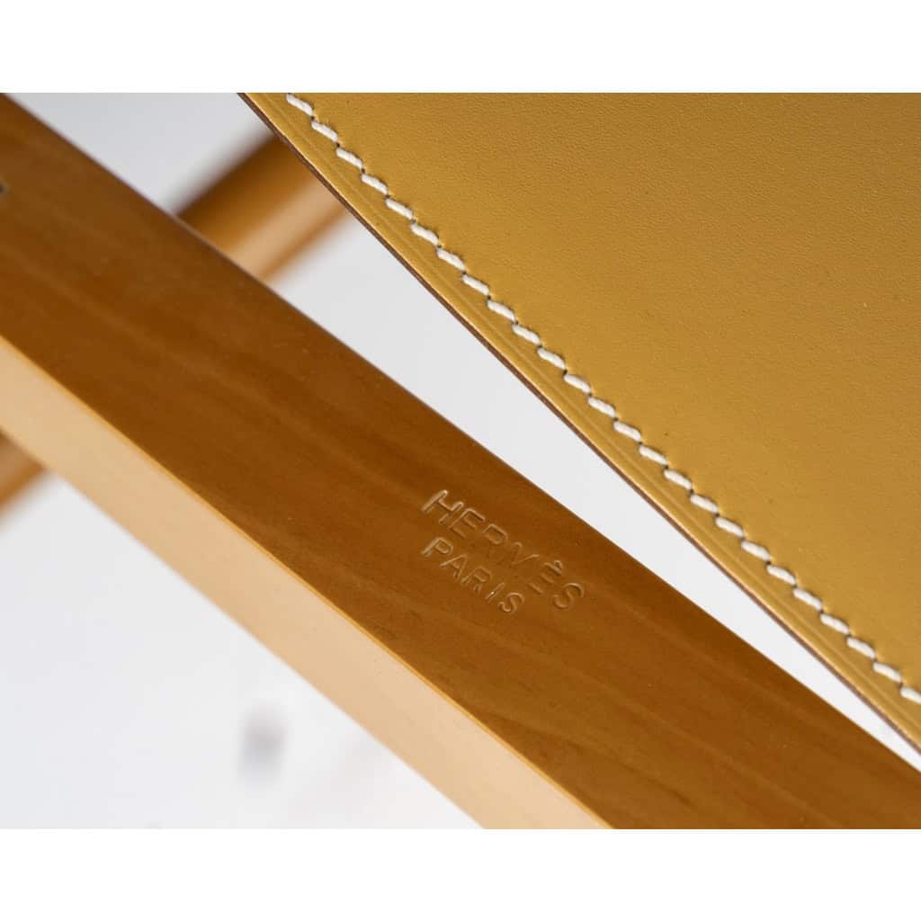 Hermès – Fauteuil Et Tabouret Pliants Pippa Cuir Et Bois 16