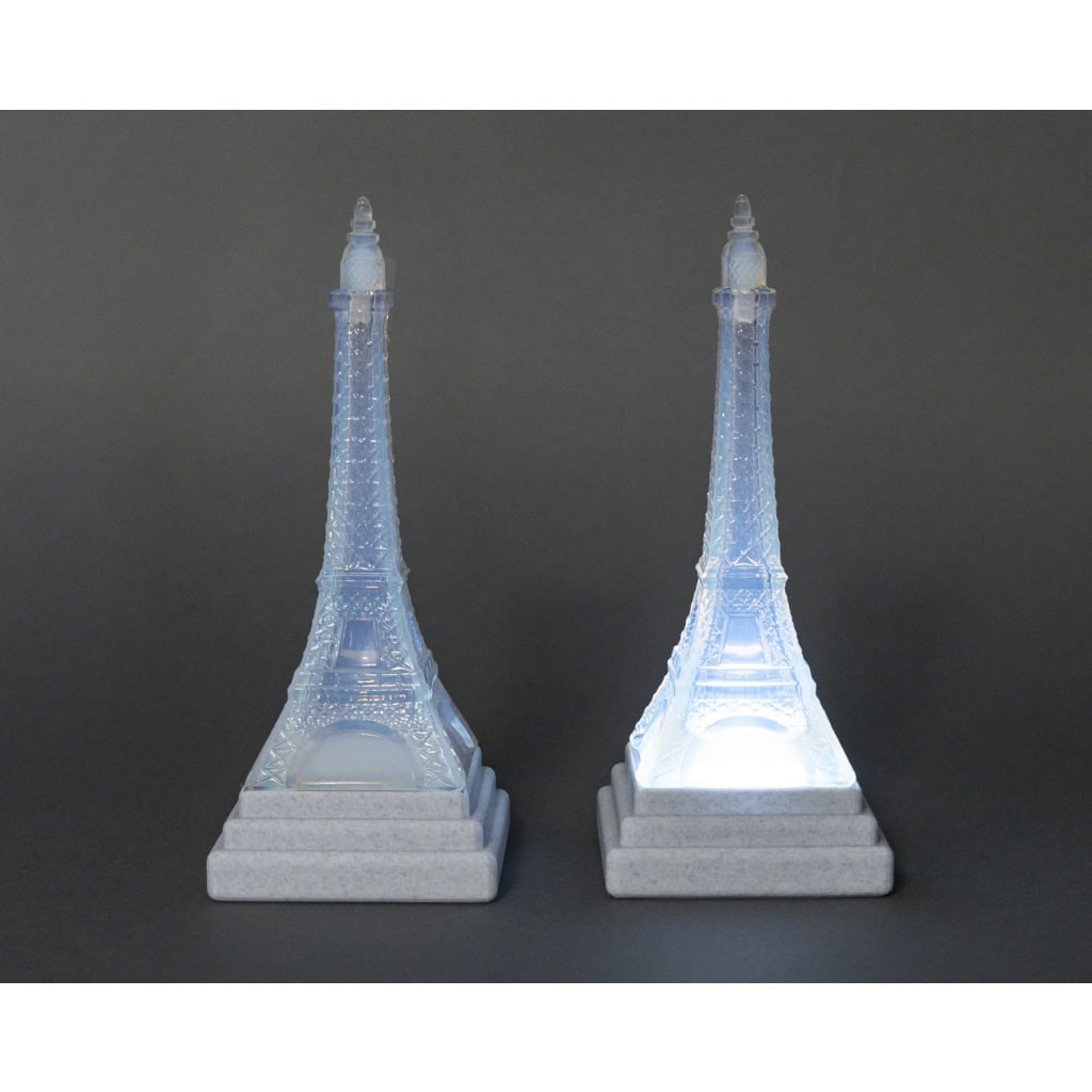 Pierre D’AVESN. (attribué à). Veilleuse Tour Eiffel Art Déco en verre opalescent. Années 30. 3