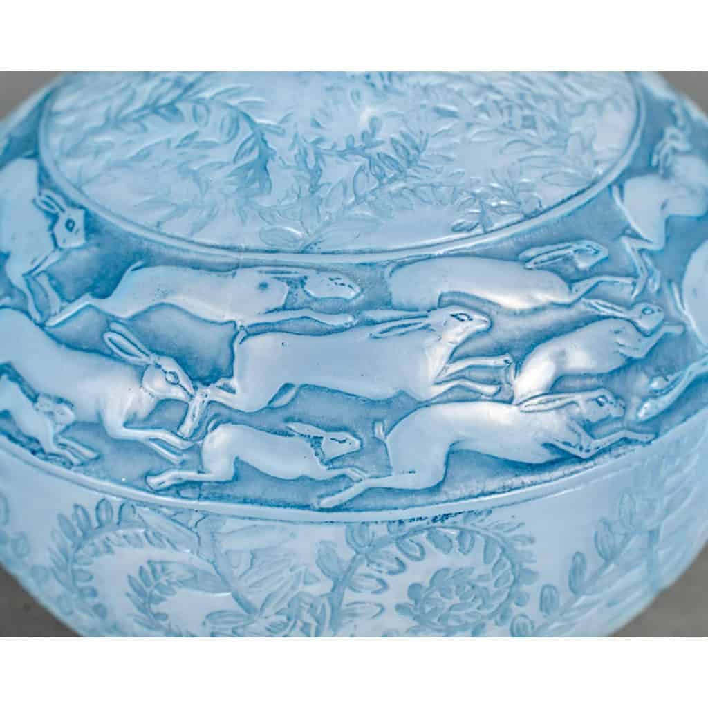 1923 René Lalique – Vase Lièvres Verre Opalescent Patiné Bleu 9