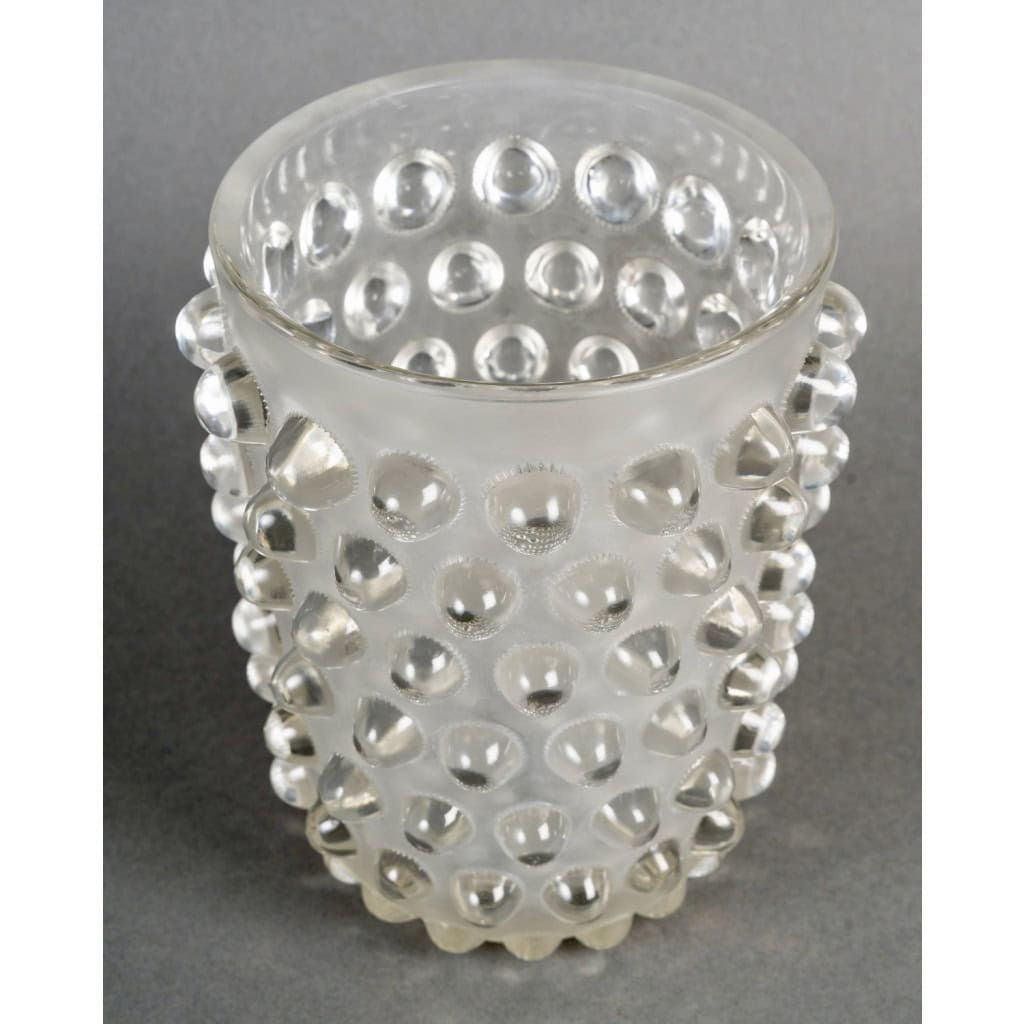 1933 René Lalique – Art Déco Vase Mossi Verre Blanc 4