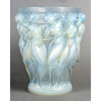 1927 René Lalique – Vase Bacchantes Verre Opalescent Patiné Bleu
