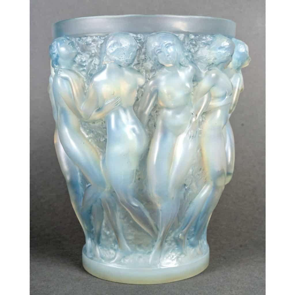 1927 René Lalique – Vase Bacchantes Verre Opalescent Patiné Bleu 4