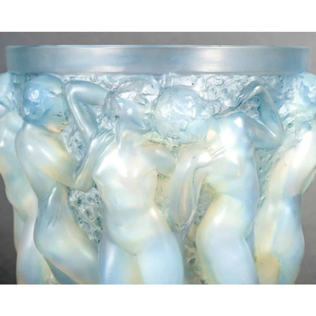 1927 René Lalique – Vase Bacchantes Verre Opalescent Patiné Bleu 7