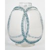 1914 René Lalique – Vase Guirlandes de Roses Verre Blanc Patiné Bleu 8