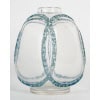 1914 René Lalique – Vase Guirlandes de Roses Verre Blanc Patiné Bleu 9