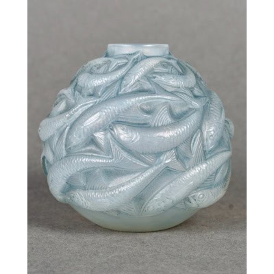 1927 René Lalique – Vase Oléron verre opalescent patiné bleu