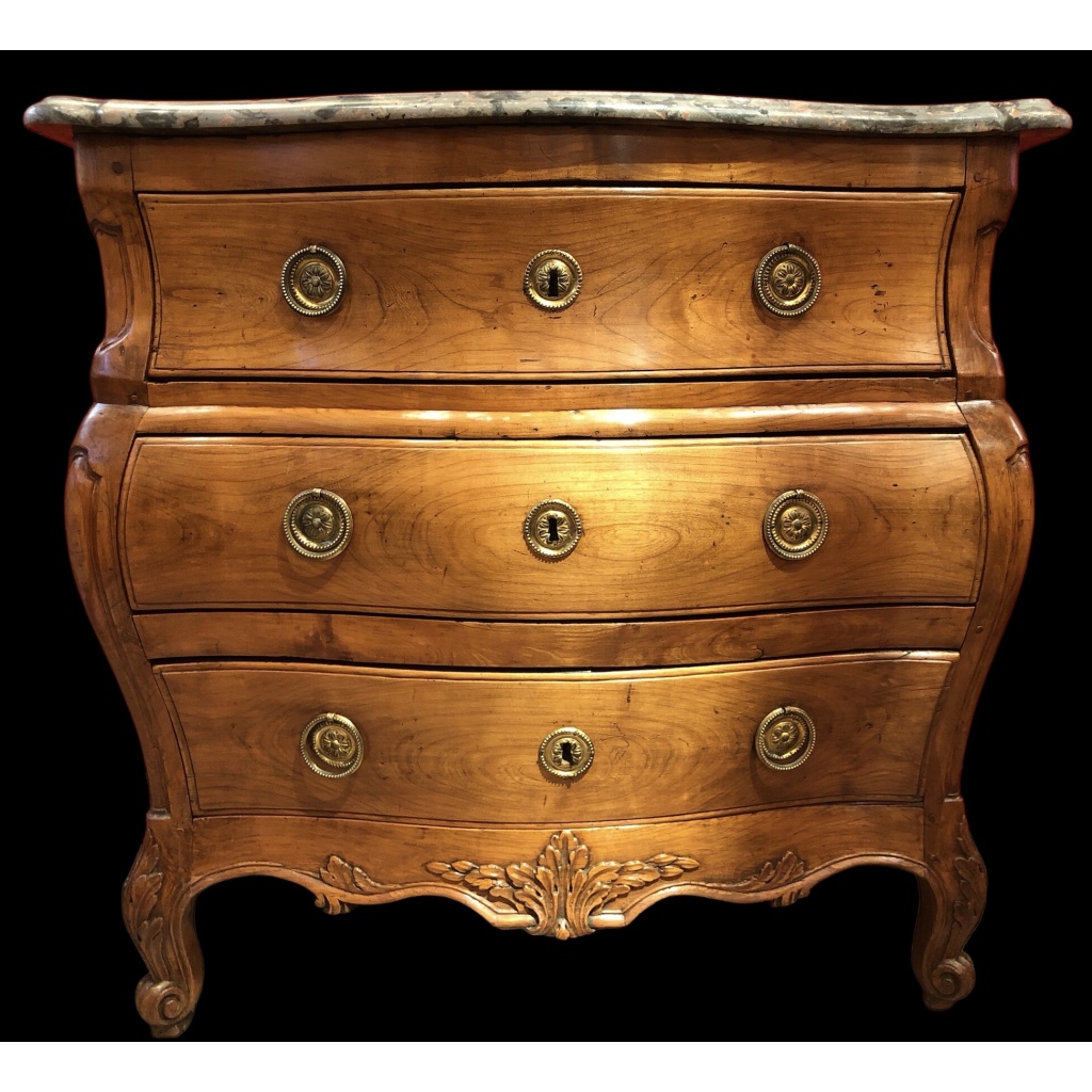 Commode 18è De Port Bois Naturel Ouvrant Trois Tiroirs Reposant Pieds Galbés Dessus Marbre 12