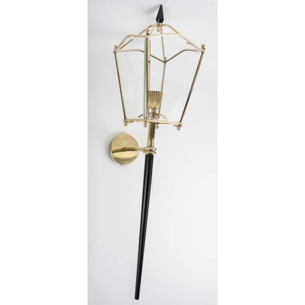 1960 Grande paire d’Appliques-lanternes de Jacques Adnet 7