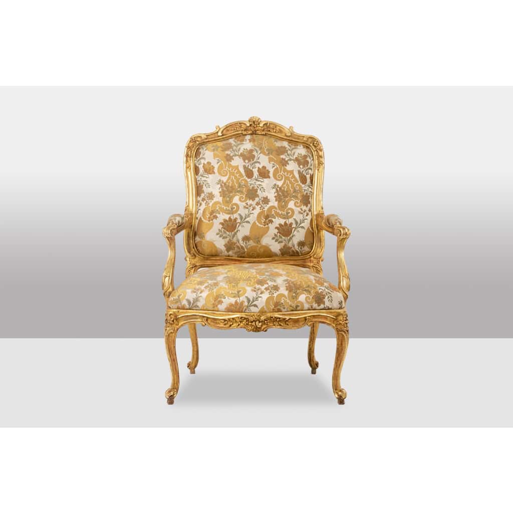 Fauteuil de style Louis XV, avec son dossier à la reine. Époque 1900-1950. LS5602435?M 4