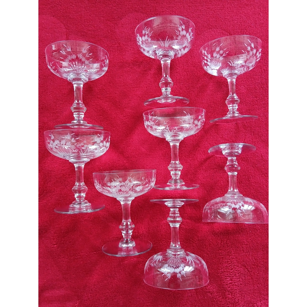 8 coupes en cristal ancien à champagne 5