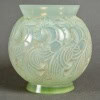 1931 René Lalique – Vase Le Mans Verre Vert Céladon Patiné Blanc 10