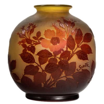 E Gallé Vase verre rouge et jaune