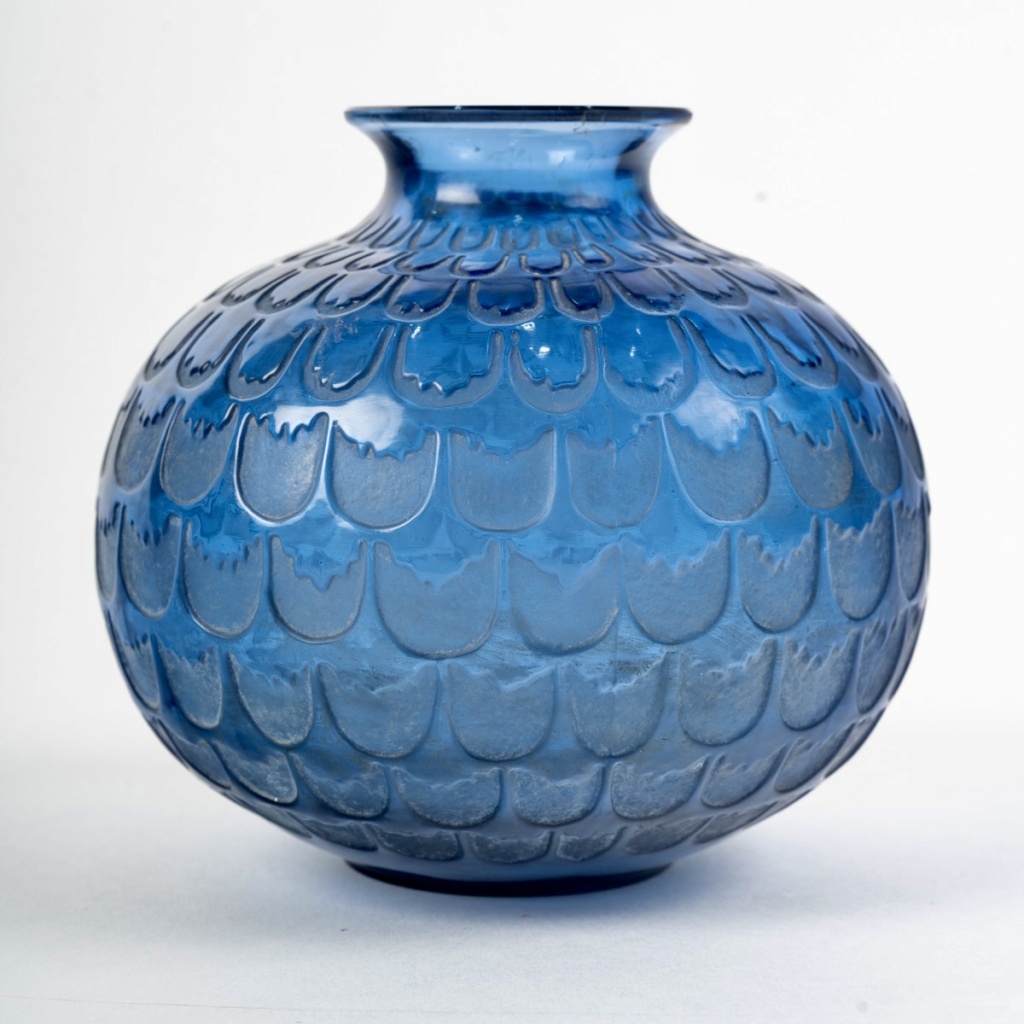 1930 René Lalique – Vase Grenade Verre Bleu Saphir 3