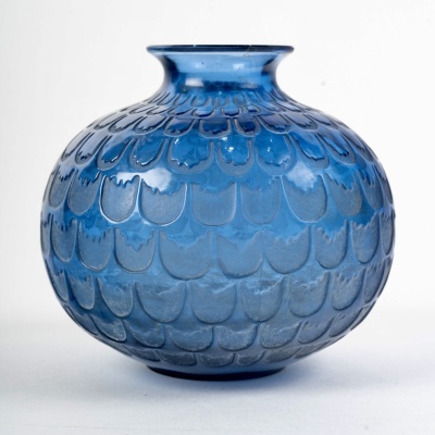 1930 René Lalique – Vase Grenade Verre Bleu Saphir