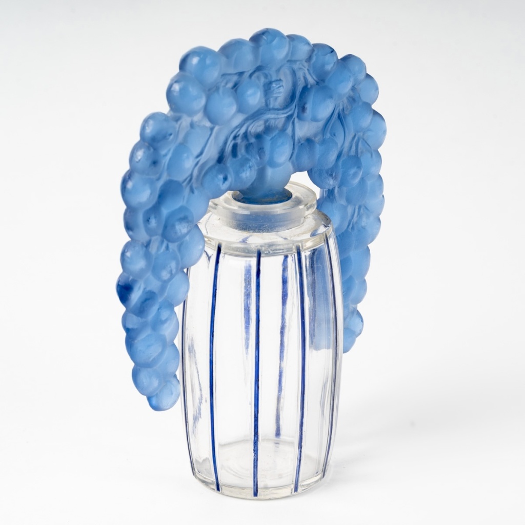 1920 René Lalique – Flacon Bouchon Cassis verre bleu saphir 5