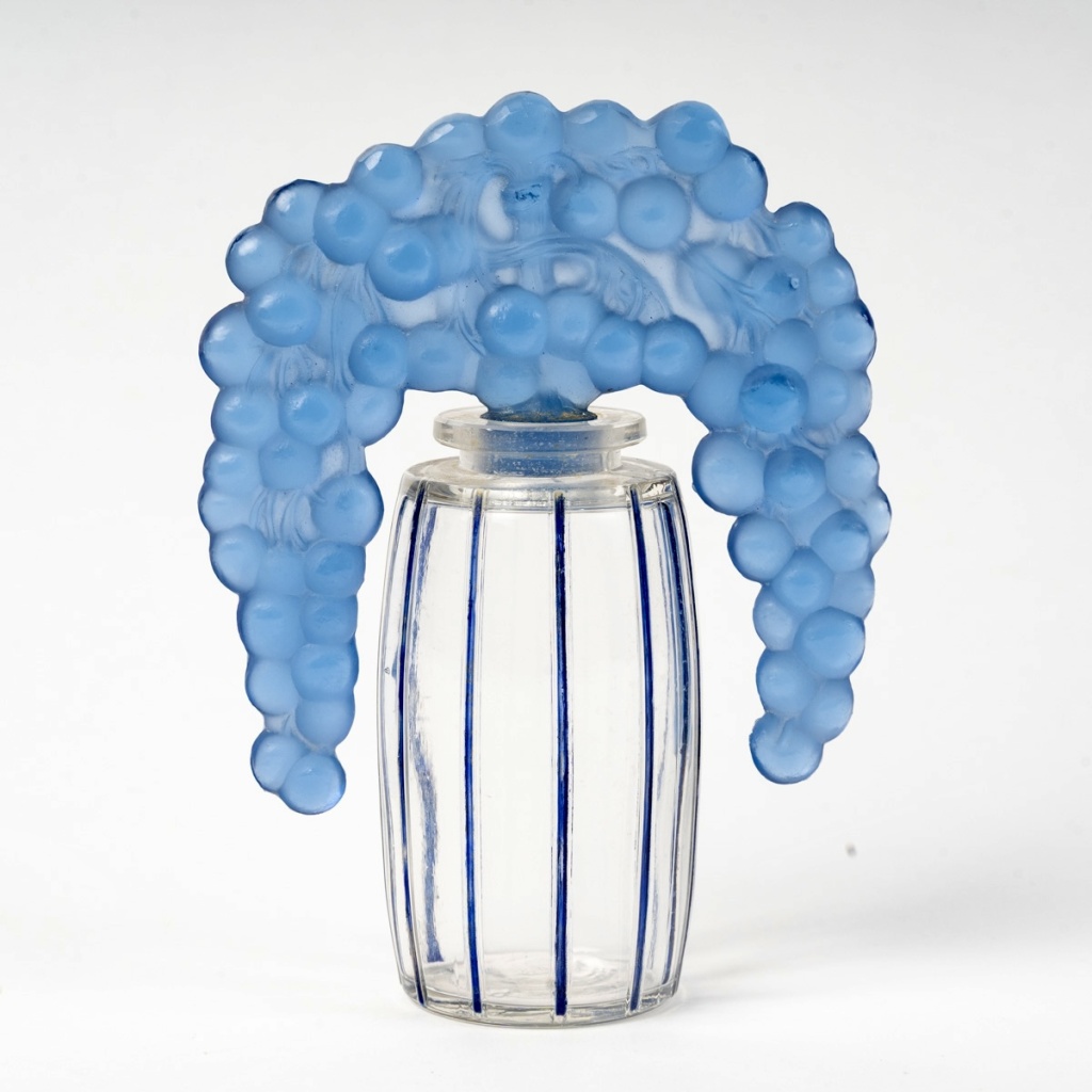 1920 René Lalique – Flacon Bouchon Cassis verre bleu saphir 4