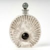 1922 René Lalique – Flacon La Perle Noire Verre Blanc Patiné Gris et Emaillé Noir pour Forvil 10