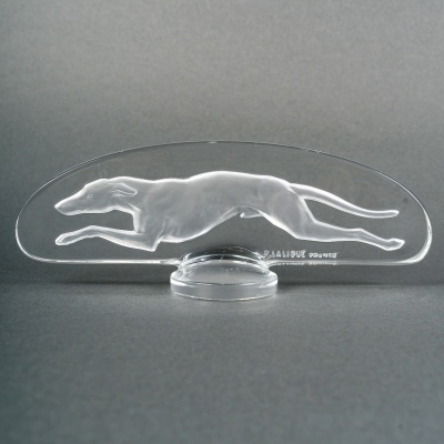 1928 René Lalique – Mascotte Automobile Lévrier Verre Blanc