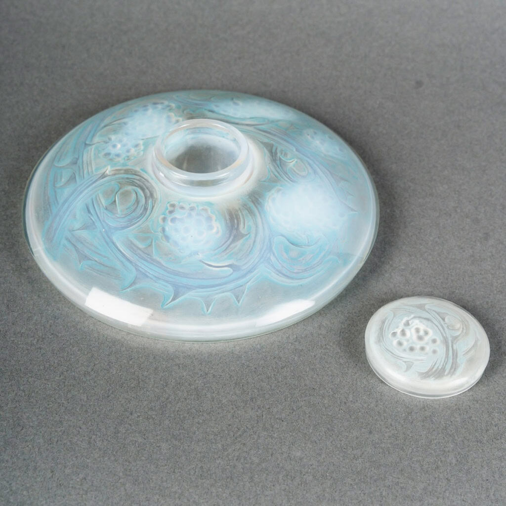 1920 René Lalique – Encrier Mûres Verre Opalescent Patiné Bleu 6