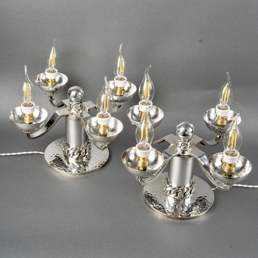 Jean Despres – Paire de Candélabres Art Déco Moderniste Métal Argenté Martelé 4
