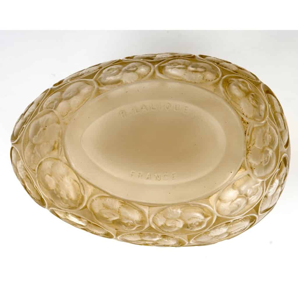 1929 René Lalique – Boîte Poussins Verre Blanc Patiné Sépia 7