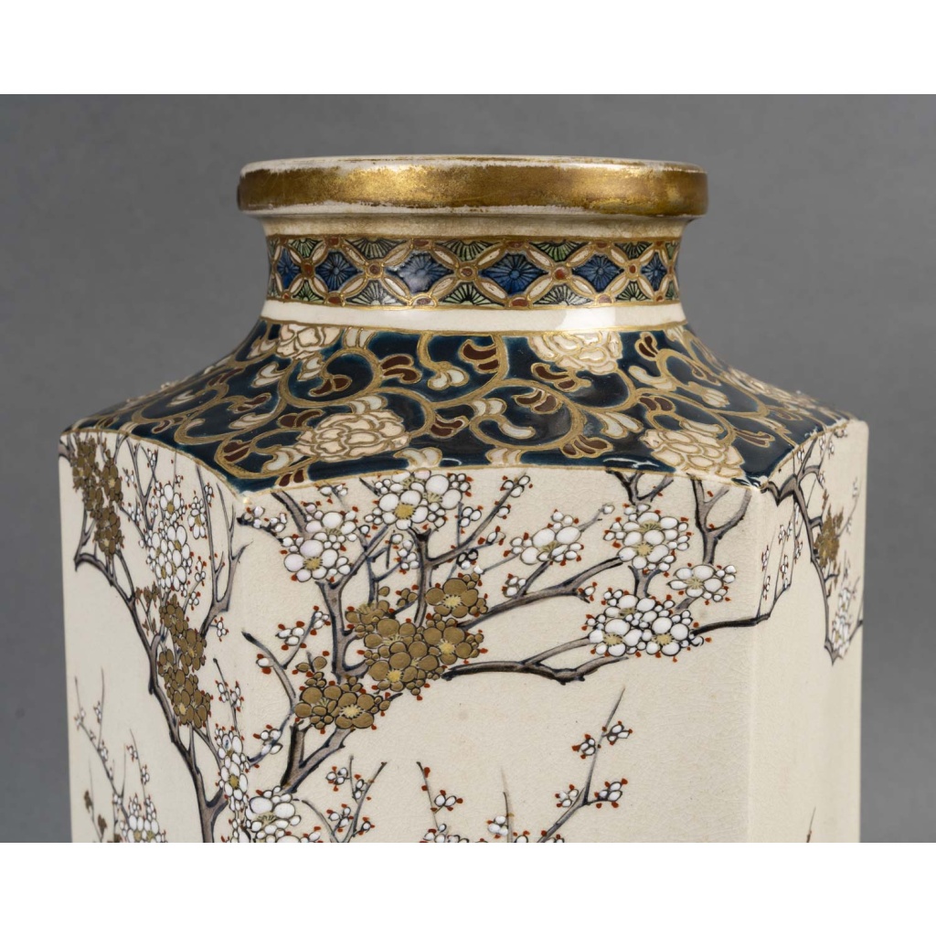 Important vase japonais en Satsuma. Epoque Meiji 7