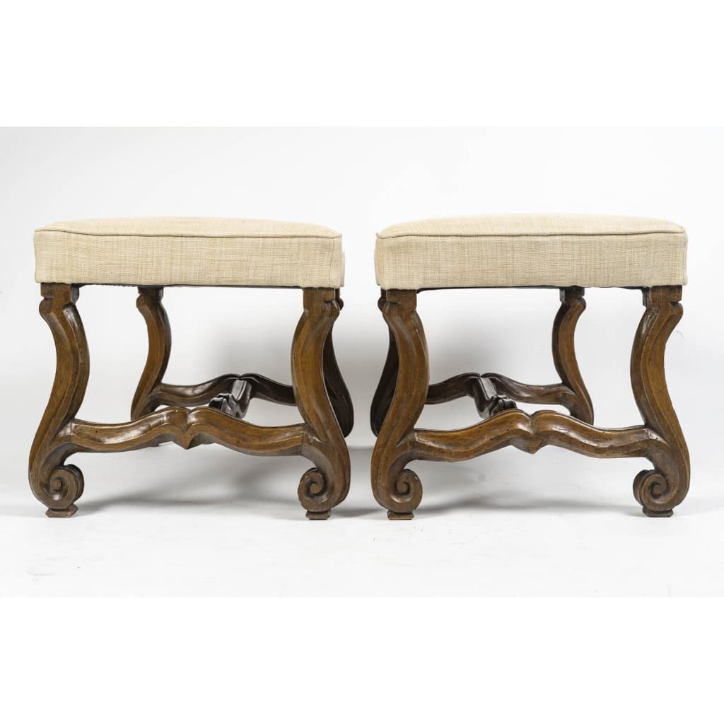 Paire de Tabourets en noyer Louis XIII du 18ème siècle 5