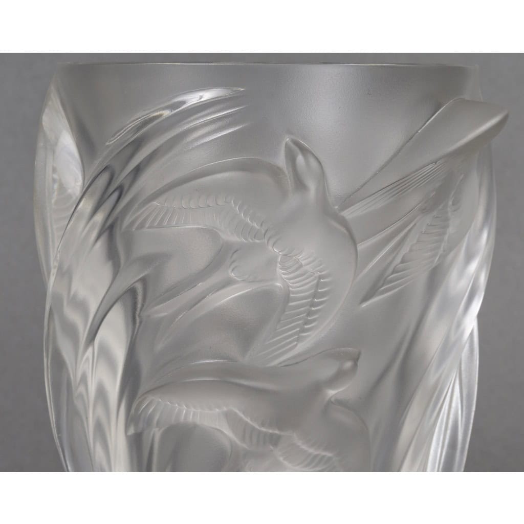 LALIQUE – Vase « Martinets », vers 1980–2000 6