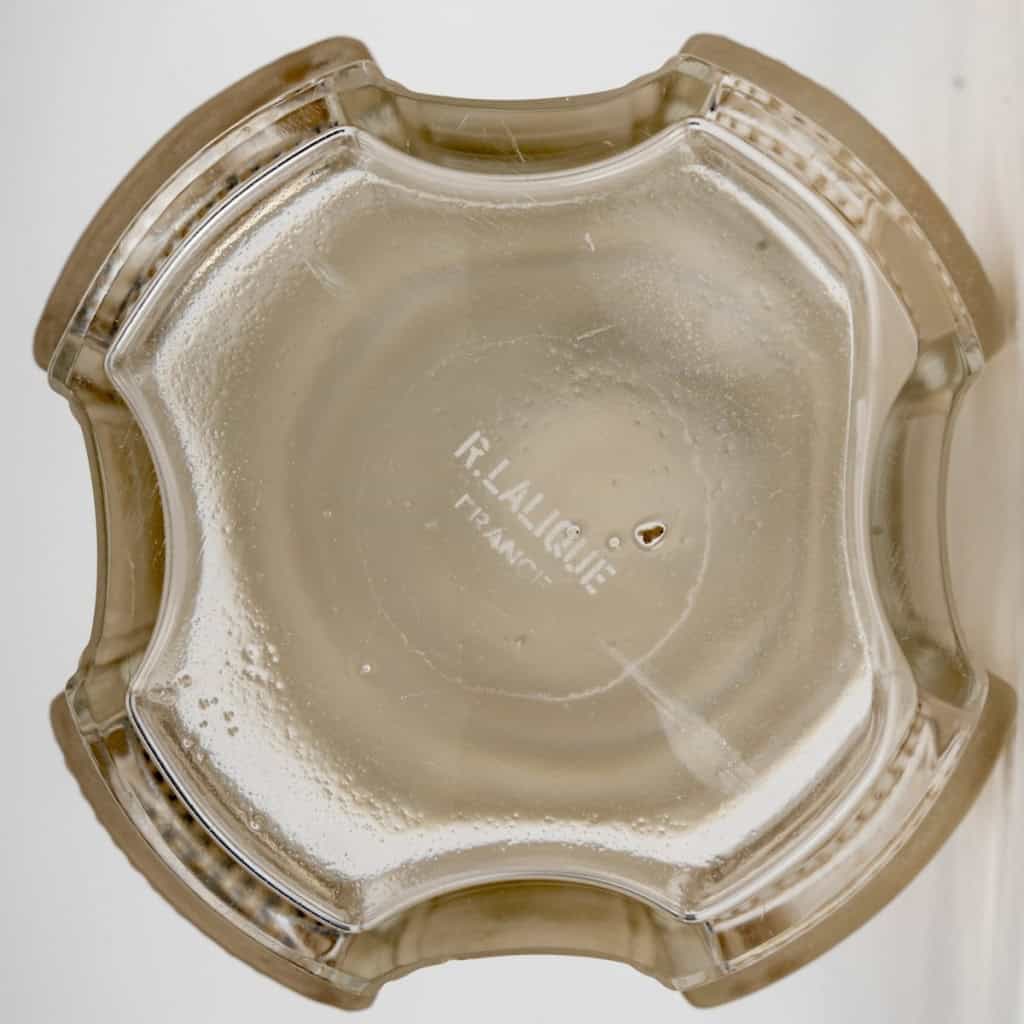 1942 René Lalique – Flacon Hélène Verre Blanc Patiné Sépia 11
